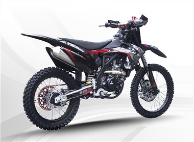 Двухколесный внедорожный мотоцикл